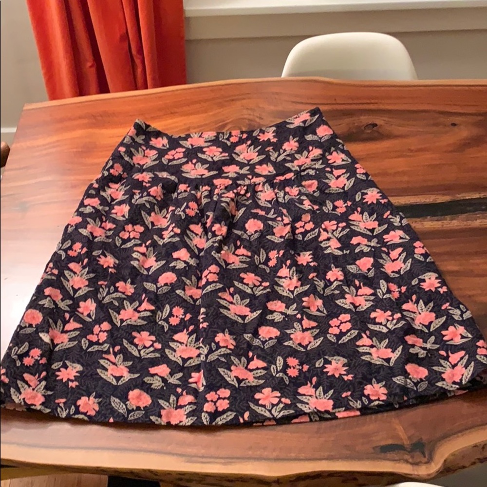 Beautiful 100% cotton skirt with 100% silk lining